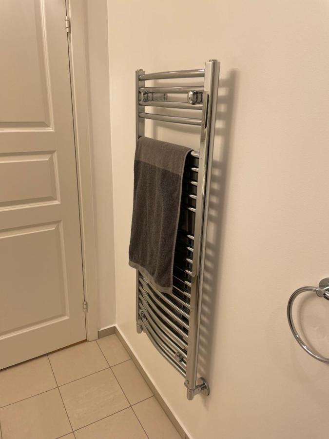Lejlighed Lux Apartment, 2 Full Bathrooms, 4th København