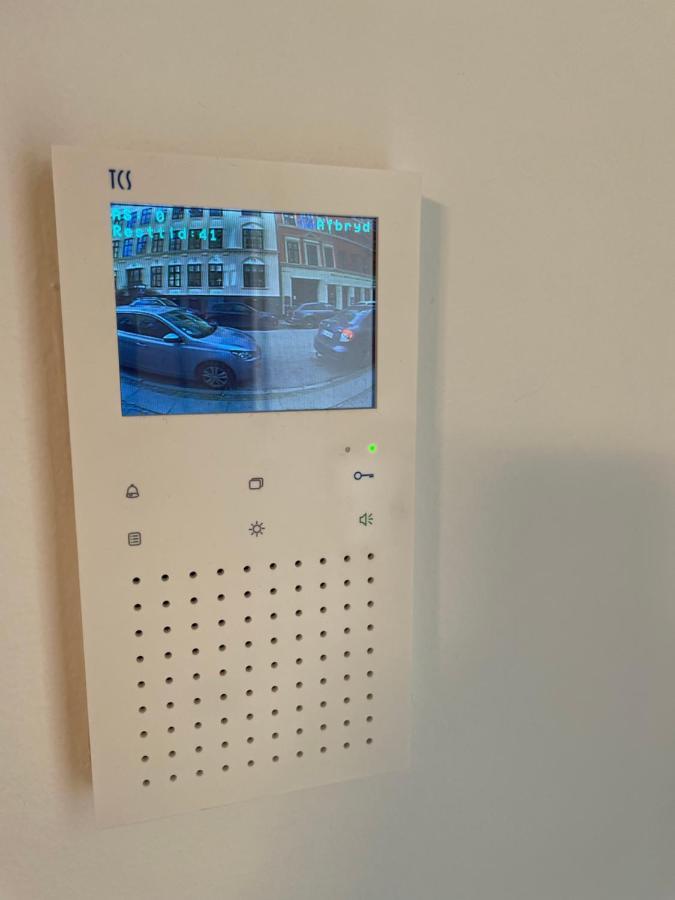 Lejlighed Lux Apartment, 2 Full Bathrooms, 4th *